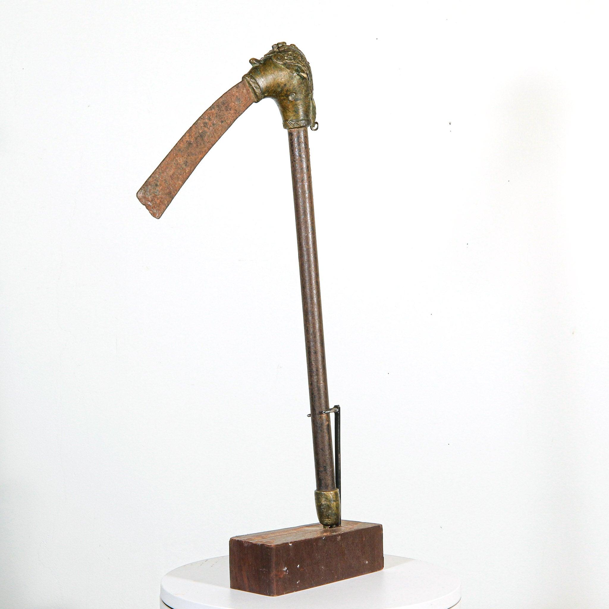 Antique African art, African home decor, African design pieces, African art for sale, Traditional African art, African-inspired home decor, Tribal art for sale, Vintage African art, African art and craft, Handmade African decor, African textiles, African furniture, African pottery, African masks, African sculptures, bedroom design, living room design, office design, inspiration.