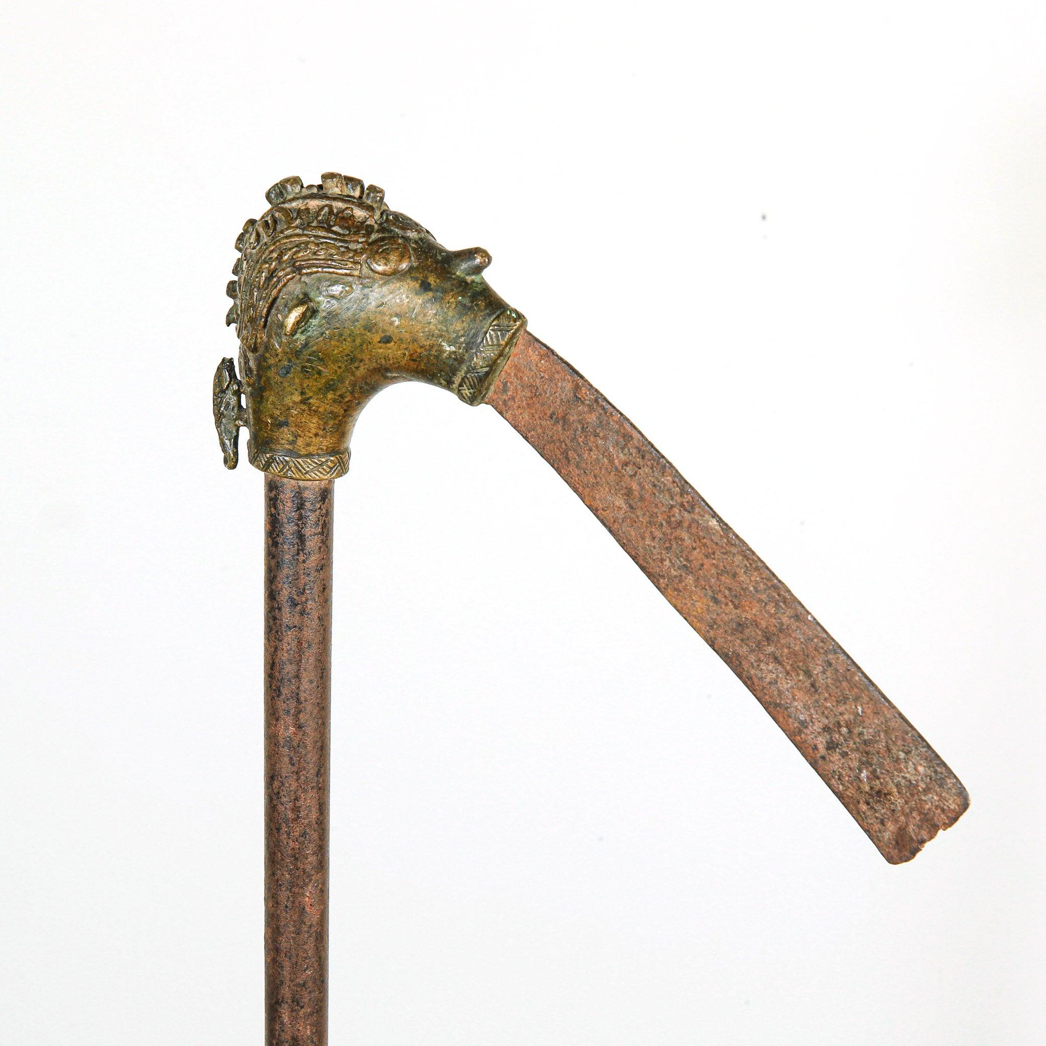 Antique African art, African home decor, African design pieces, African art for sale, Traditional African art, African-inspired home decor, Tribal art for sale, Vintage African art, African art and craft, Handmade African decor, African textiles, African furniture, African pottery, African masks, African sculptures, bedroom design, living room design, office design, inspiration.