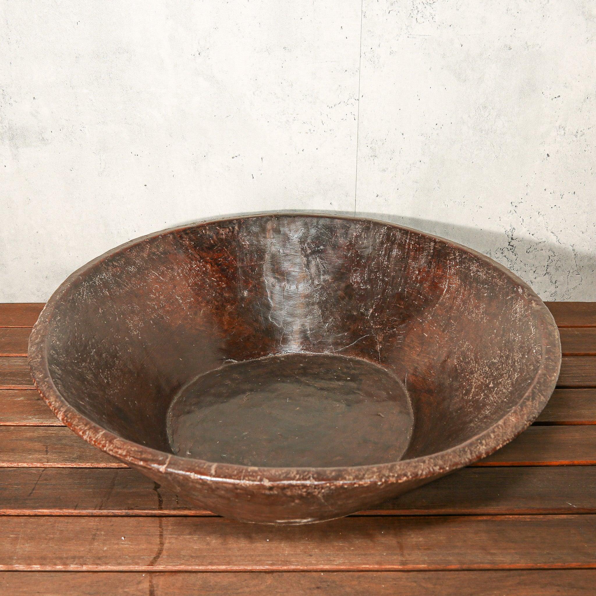 Antique African art, African home decor, African design pieces, African art for sale, Traditional African art, African-inspired home decor, Tribal art for sale, Vintage African art, African art and craft, Handmade African decor, African textiles, African furniture, African pottery, African masks, African sculptures, bedroom design, living room design, office design, inspiration.
