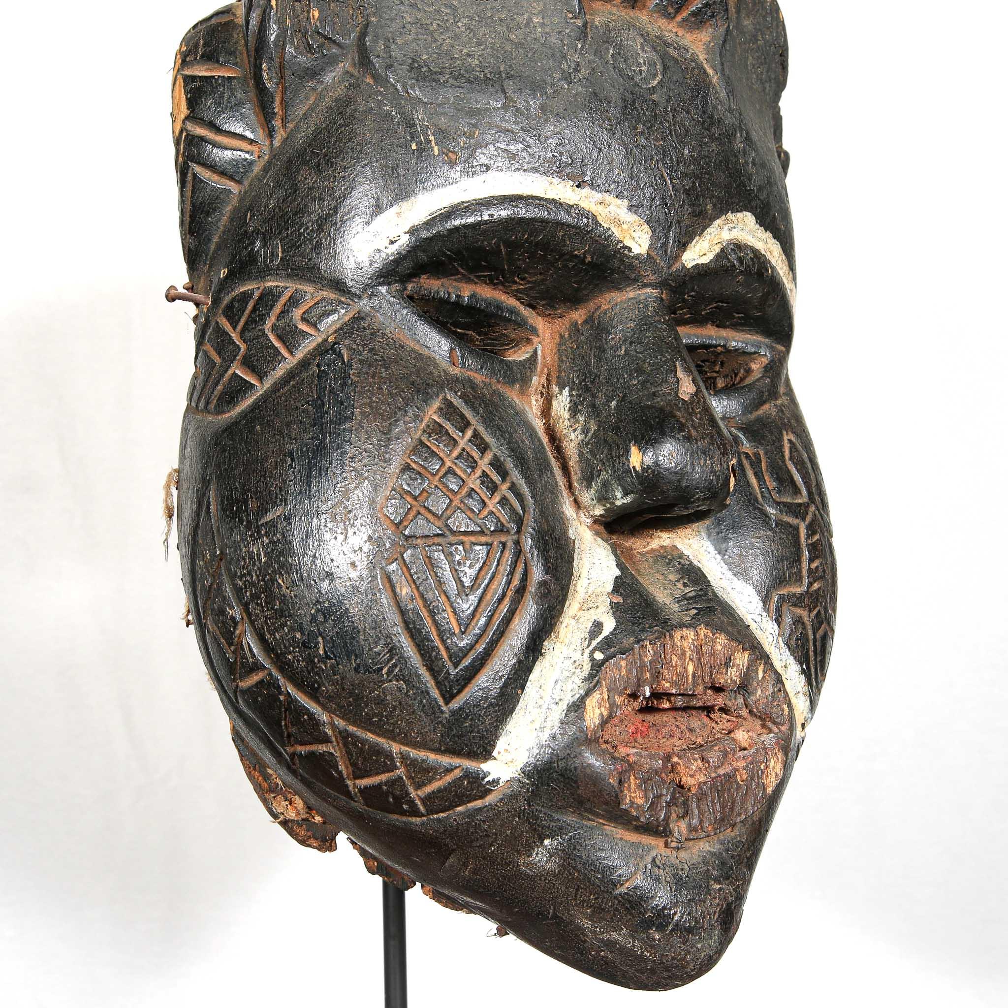 Ibibio Mask from Nigeria right close up