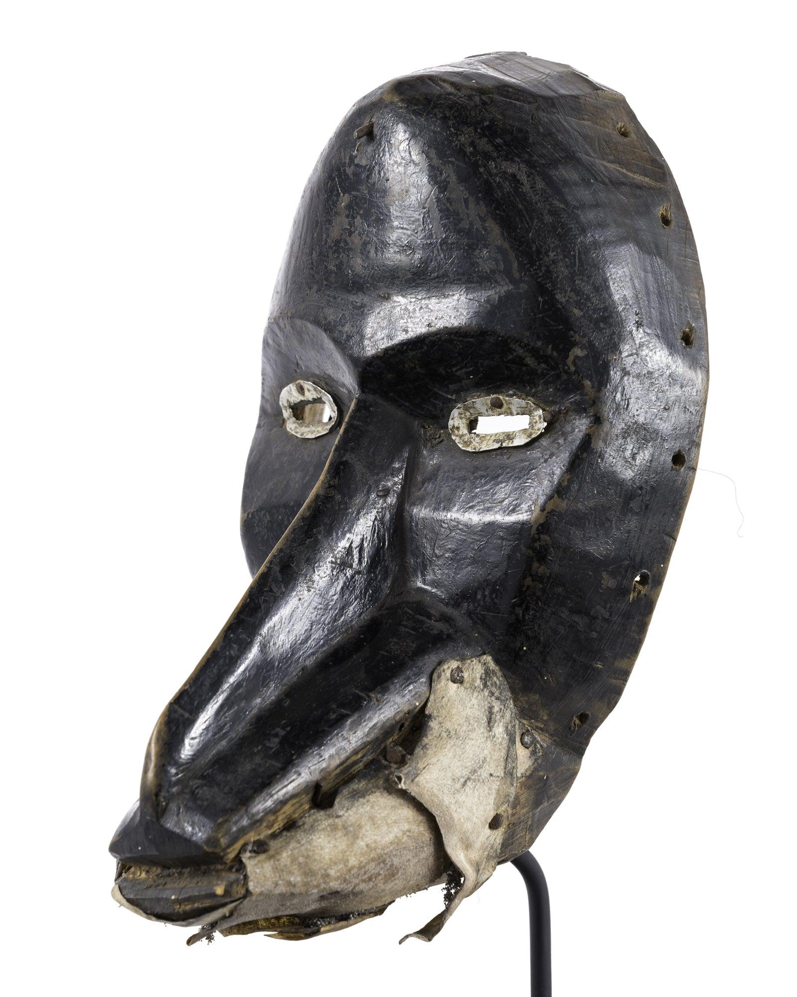 Dan bird mask
