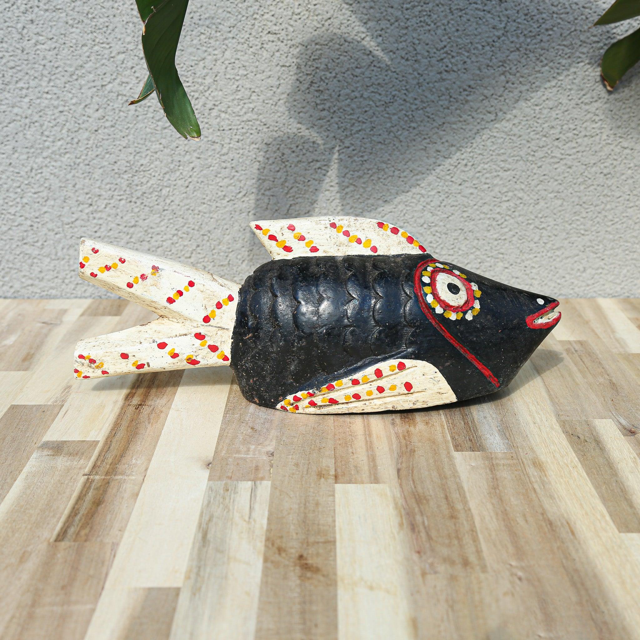 Black & White Bozo Fish Sculpture an African home decor