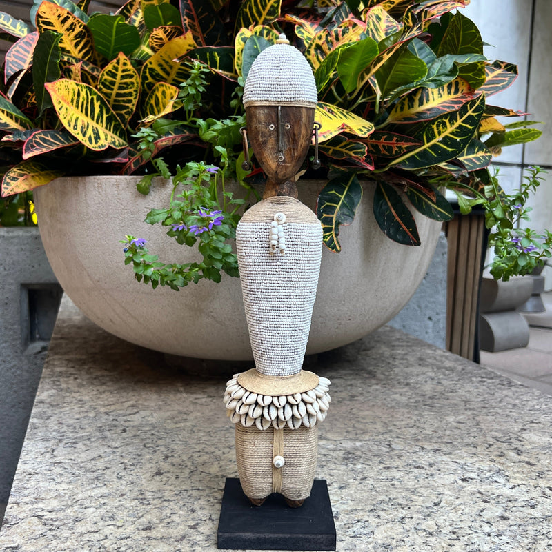 Antique African art, African home decor, African design pieces, African art for sale, Traditional African art, African-inspired home decor, Tribal art for sale, Vintage African art, African art and craft, Handmade African decor, African textiles, African furniture, African pottery, African masks, African sculptures