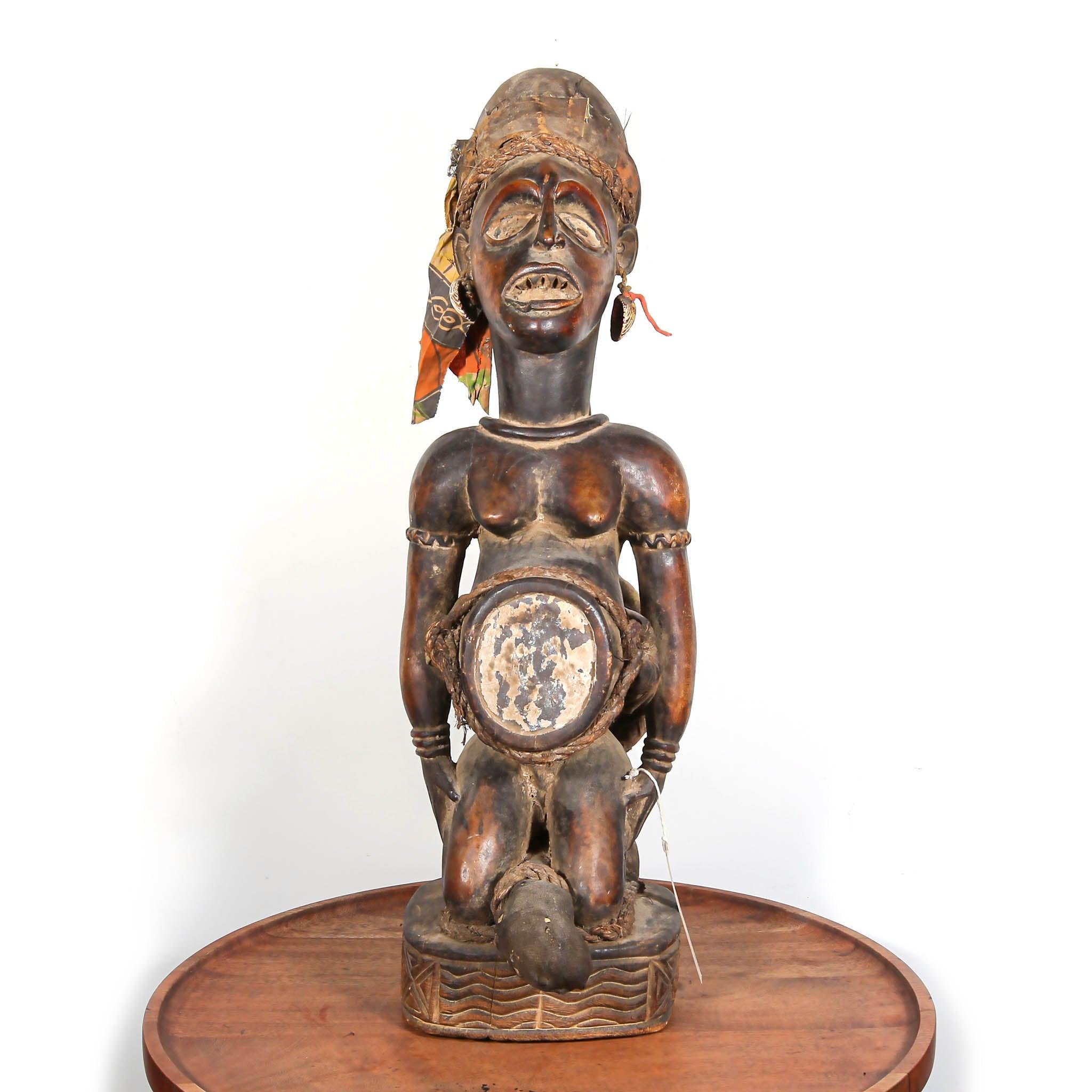 Handmade Kuba Power Figure from D.R. Congo as a home decor idea 