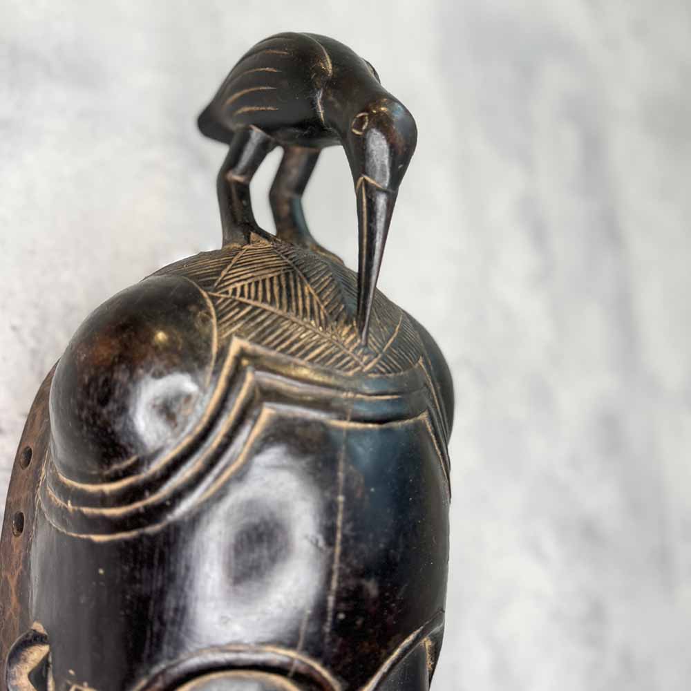 Antique African art, African home decor, African design pieces, African art for sale, Traditional African art, African-inspired home decor, Tribal art for sale, Vintage African art, African art and craft, Handmade African decor, African textiles, African furniture, African pottery, African masks, African sculptures, bedroom design, living room design, office design, inspiration. 