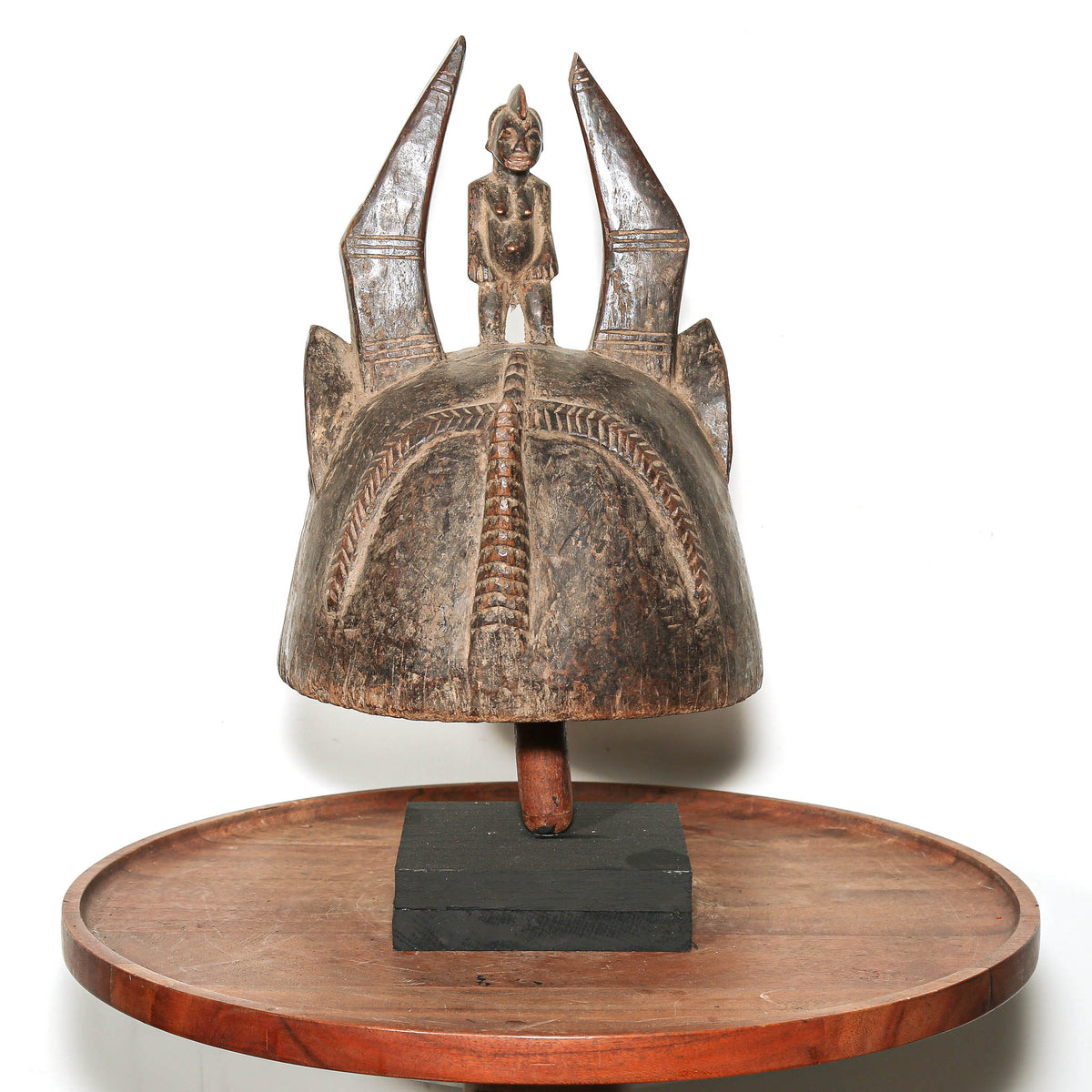 Senufo Noo helmet mask from Côte d’Ivoire with carved horns and traditional African sculptural form