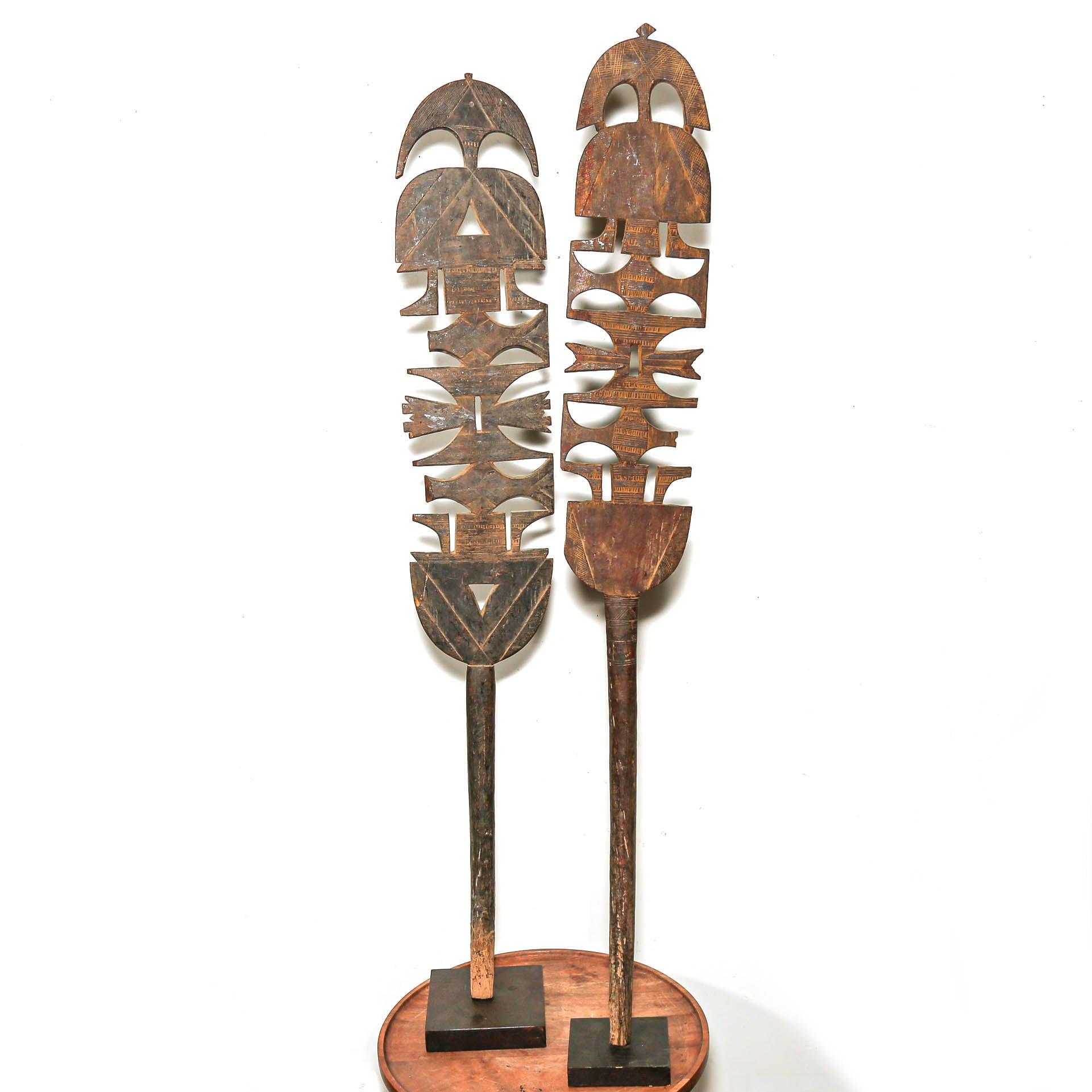 Antique hand-carved Tuareg tent post from Mali for sculptural wall or floor display