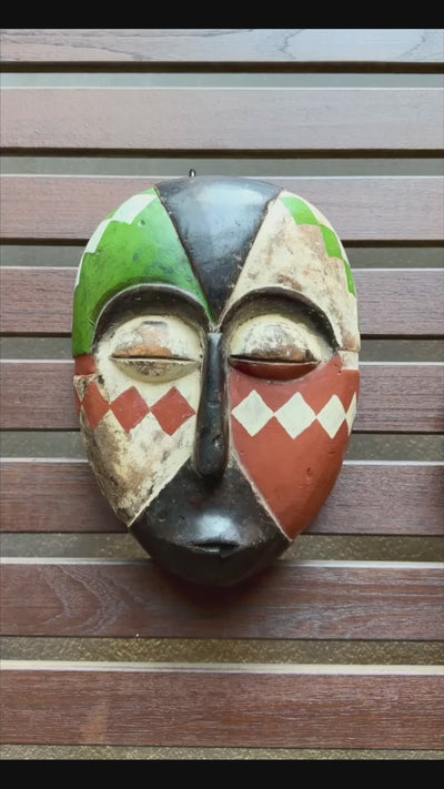 Video of African wooden Masks for sale to hang on the wall