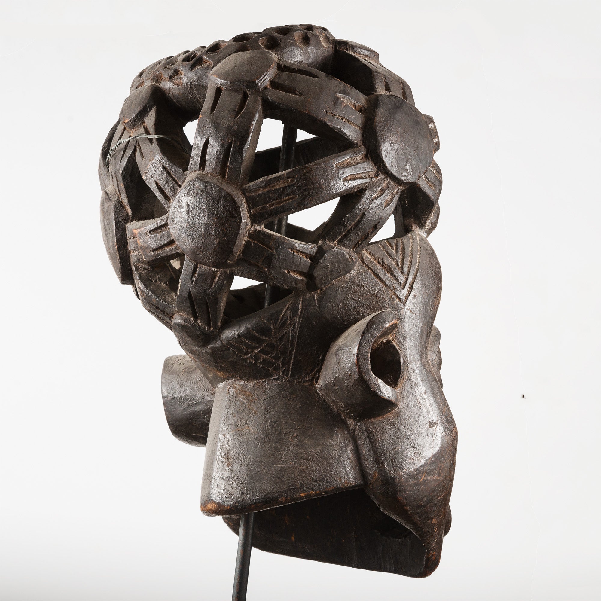 Bamum Mask side