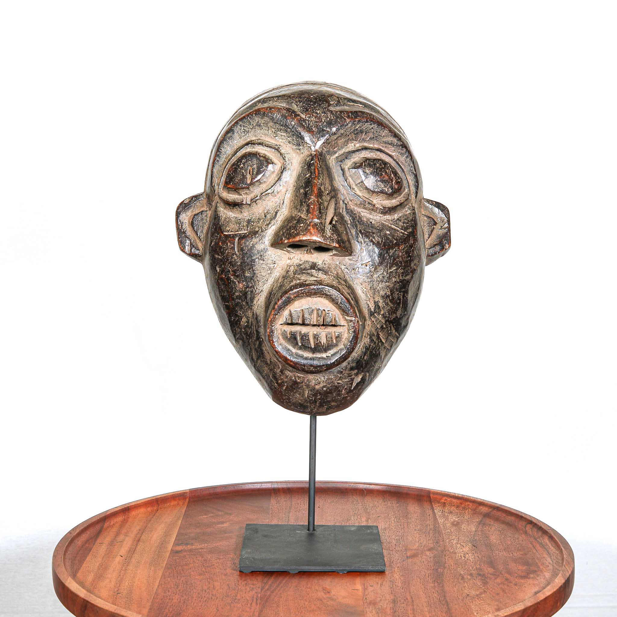 Night Society Bamaleki Mask, Cameroon front 