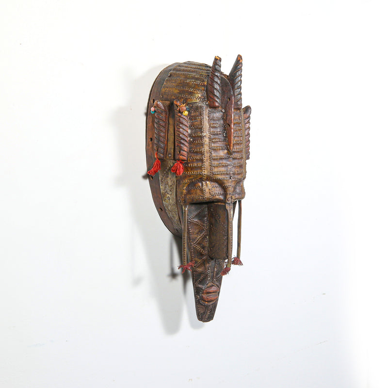 African mask for Mali